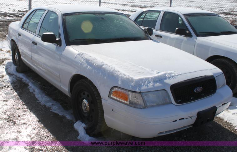 image for item AA9098 2009 Ford Crown Victoria Police Interceptor