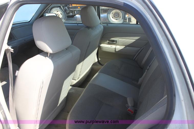 image for item AA9098 2009 Ford Crown Victoria Police Interceptor