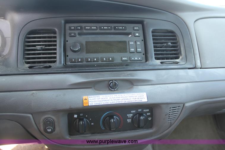 image for item AA9098 2009 Ford Crown Victoria Police Interceptor