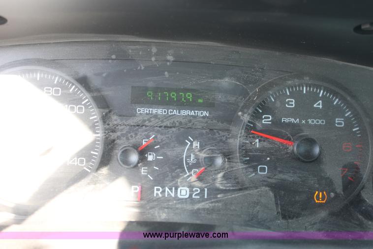 image for item AA9098 2009 Ford Crown Victoria Police Interceptor