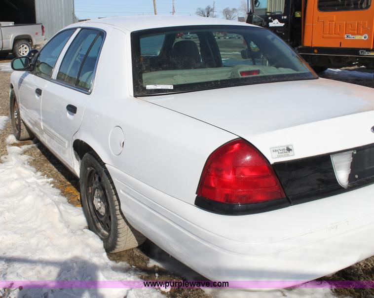 image for item AA9098 2009 Ford Crown Victoria Police Interceptor