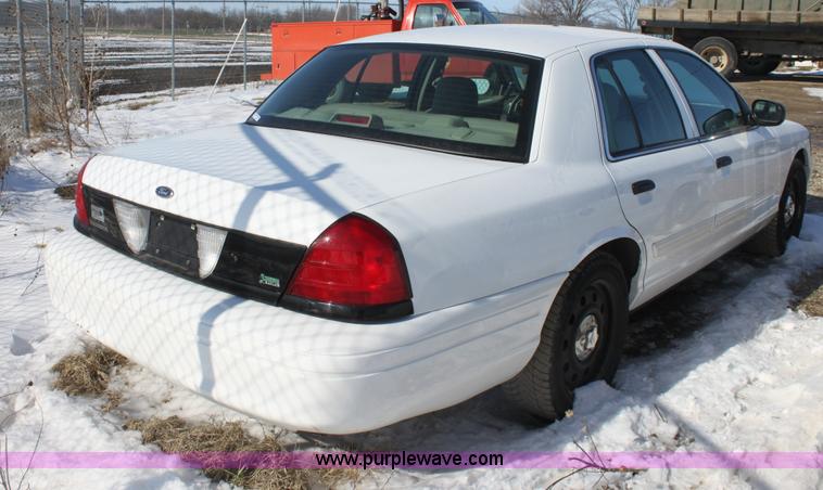 image for item AA9099 2010 Ford Crown Victoria Police Interceptor