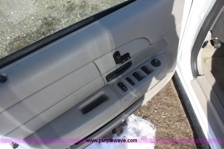 image for item AA9099 2010 Ford Crown Victoria Police Interceptor