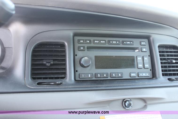 image for item AA9099 2010 Ford Crown Victoria Police Interceptor