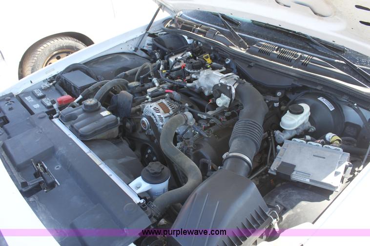 image for item AA9099 2010 Ford Crown Victoria Police Interceptor