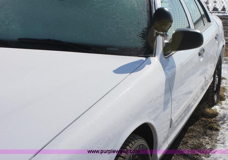 image for item AA9099 2010 Ford Crown Victoria Police Interceptor