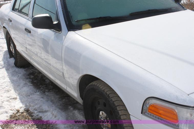 image for item AA9099 2010 Ford Crown Victoria Police Interceptor