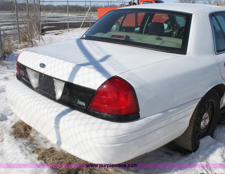 image for item AA9099 2010 Ford Crown Victoria Police Interceptor