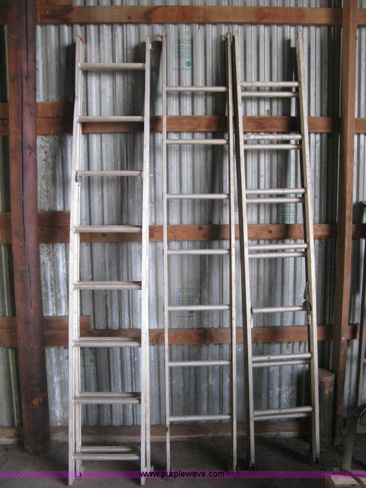 (3) aluminum 8' extension ladders in Halstead, KS | Item AG9503 sold ...