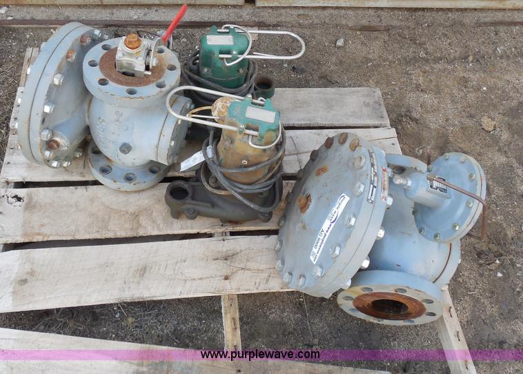 image for item AG9900 (2) Cast Flow valves