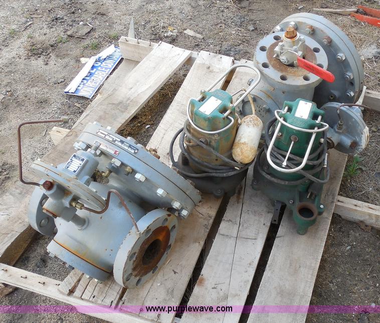 image for item AG9900 (2) Cast Flow valves