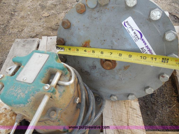 image for item AG9900 (2) Cast Flow valves