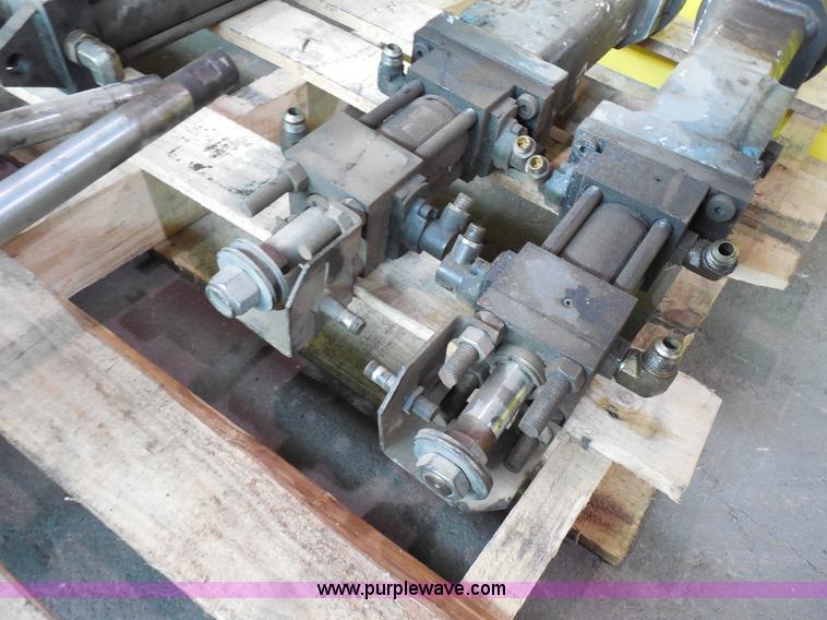 image for item AG9903 Assorted industrial cylinders