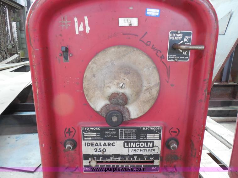 image for item AG9919 Lincoln Idealarc 250 arc welder