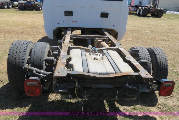 image for item B4664 2000 Ford F350 pickup truck