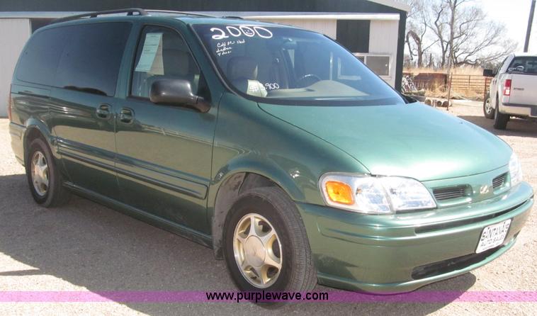 image for item B5426 2000 Oldsmobile Silhouette minivan