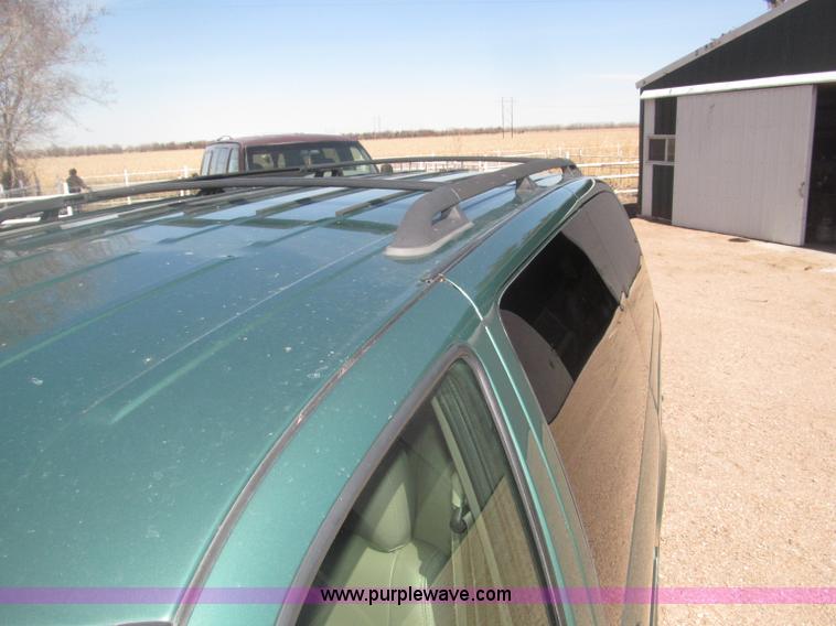 image for item B5426 2000 Oldsmobile Silhouette minivan