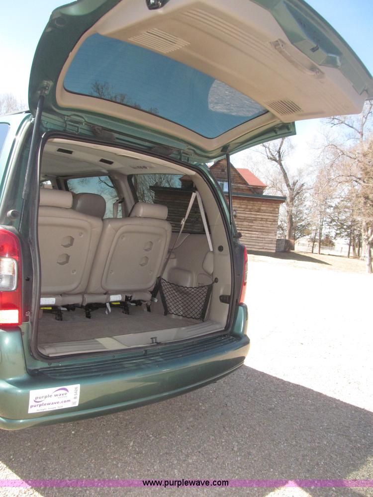 image for item B5426 2000 Oldsmobile Silhouette minivan