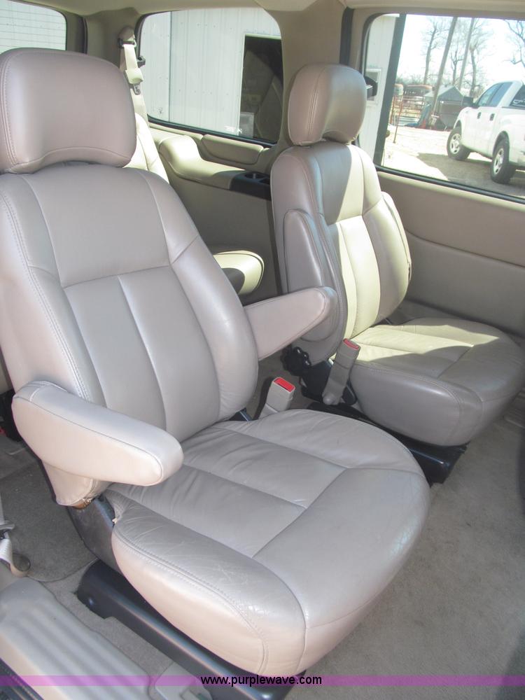 image for item B5426 2000 Oldsmobile Silhouette minivan