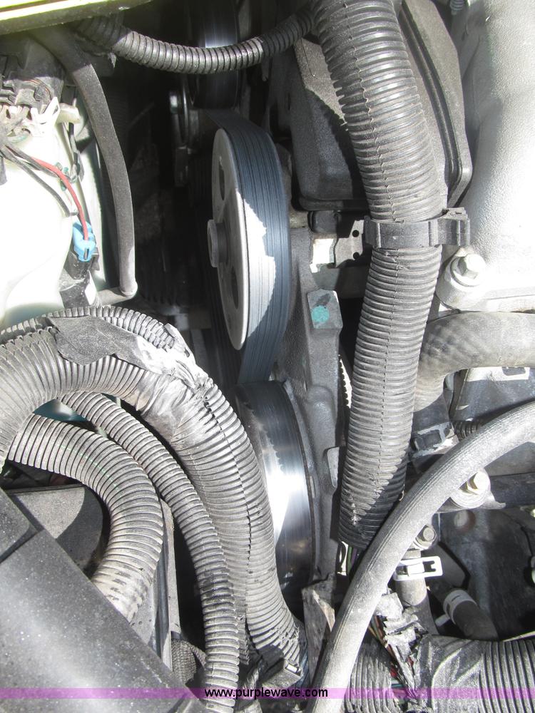 image for item B5426 2000 Oldsmobile Silhouette minivan