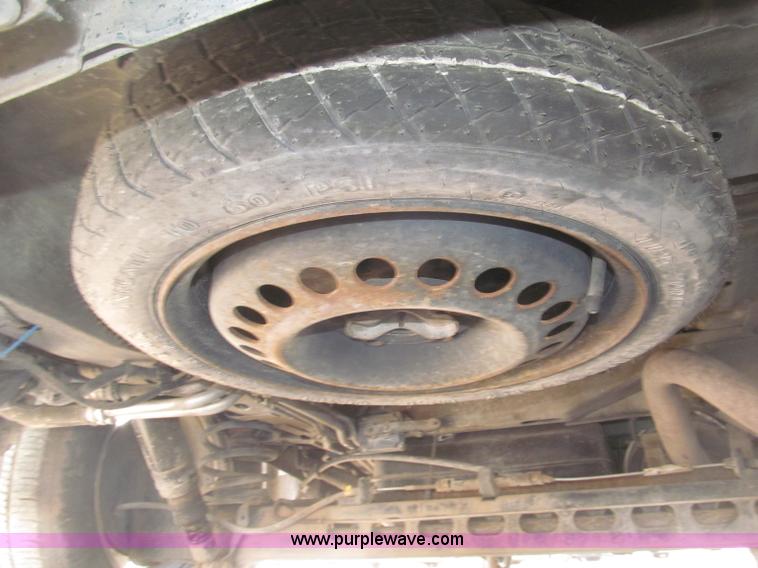 image for item B5426 2000 Oldsmobile Silhouette minivan