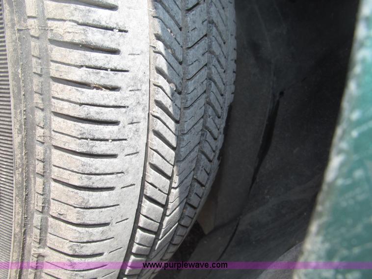 image for item B5426 2000 Oldsmobile Silhouette minivan