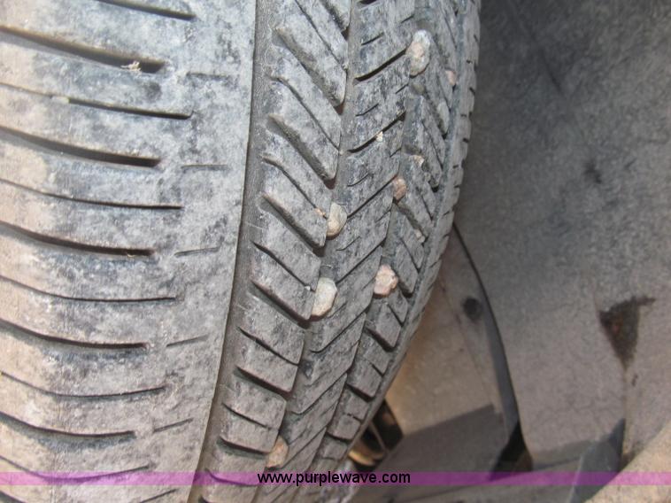 image for item B5426 2000 Oldsmobile Silhouette minivan