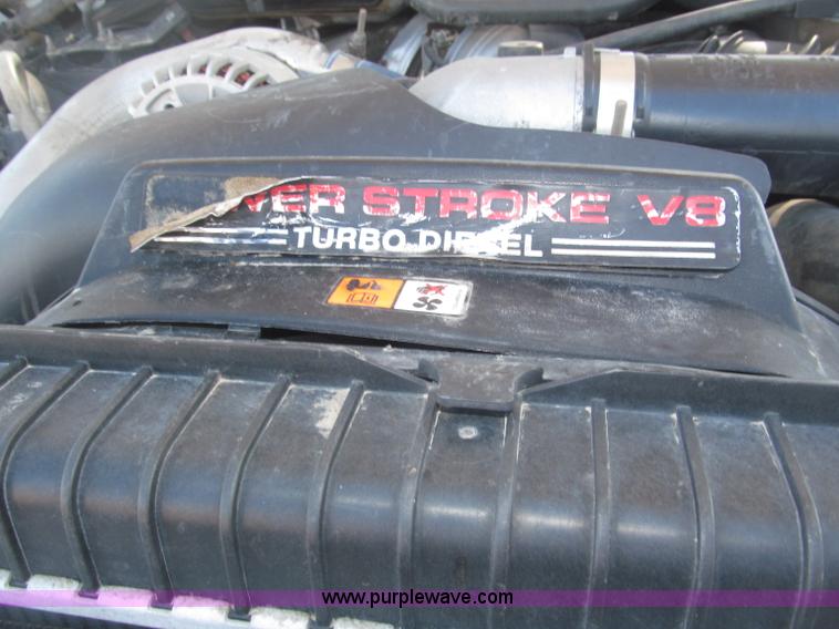 image for item B5437 2005 Ford F250 XLT Super Duty FX4 pickup truck