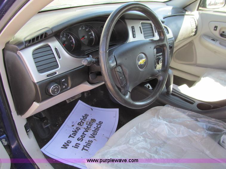 image for item D7243 2006 Chevrolet Monte Carlo LT