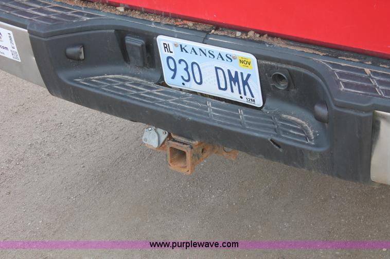 image for item E2984 2007 Chevrolet Silverado 1500 pickup truck