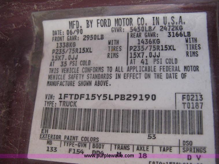image for item E3219 1990 Ford F150 XLT Lariat pickup truck