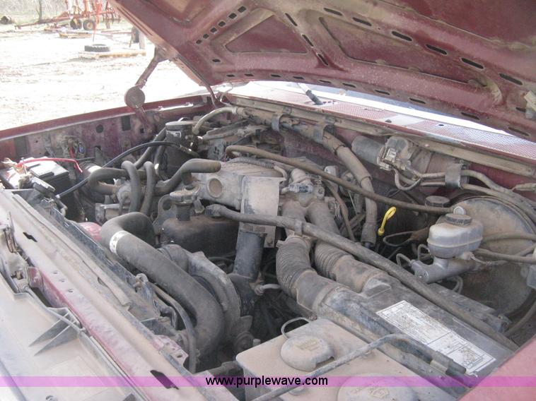 image for item E3219 1990 Ford F150 XLT Lariat pickup truck
