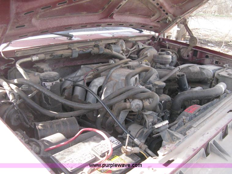 image for item E3219 1990 Ford F150 XLT Lariat pickup truck