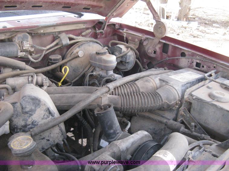 image for item E3219 1990 Ford F150 XLT Lariat pickup truck