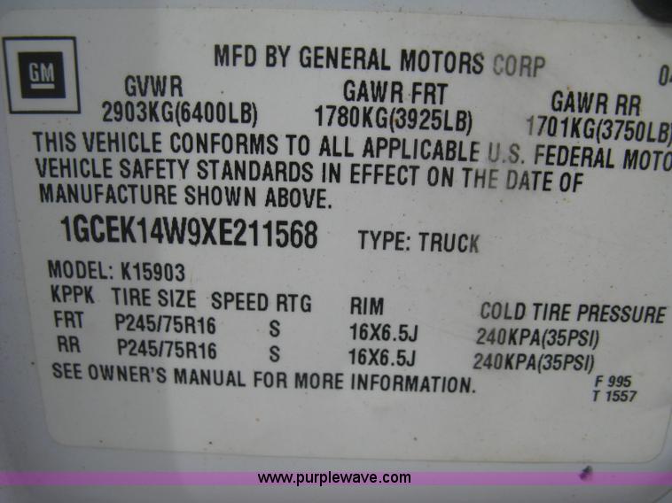 image for item E3239 1999 Chevrolet Silverado 1500 pickup truck