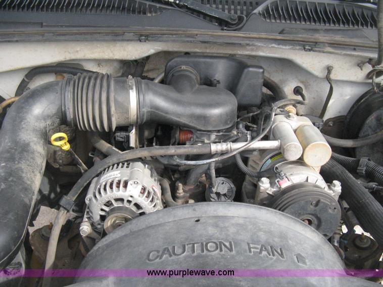 image for item E3239 1999 Chevrolet Silverado 1500 pickup truck