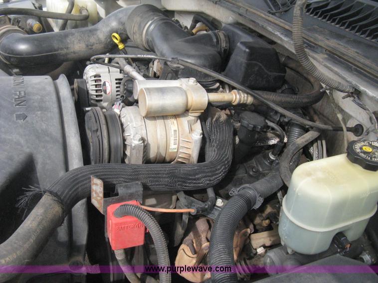 image for item E3239 1999 Chevrolet Silverado 1500 pickup truck