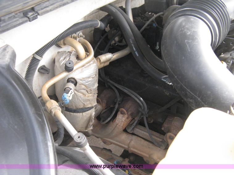 image for item E3239 1999 Chevrolet Silverado 1500 pickup truck