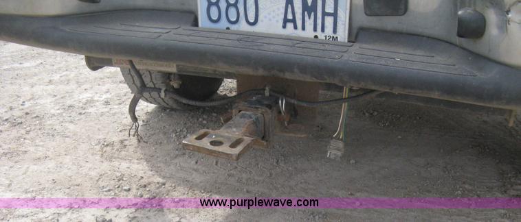 image for item E3239 1999 Chevrolet Silverado 1500 pickup truck