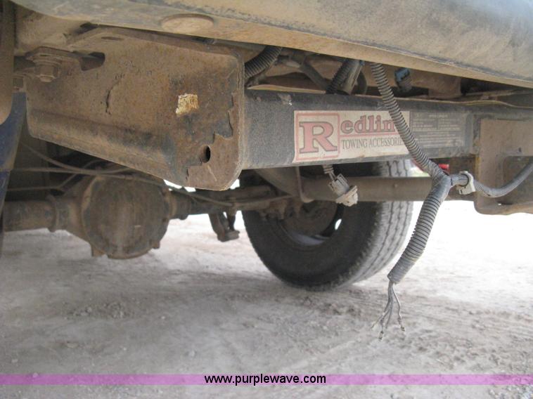 image for item E3239 1999 Chevrolet Silverado 1500 pickup truck