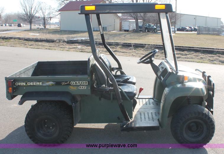 image for item E3269 2003 John Deere Trail Gator 4X2 UTV