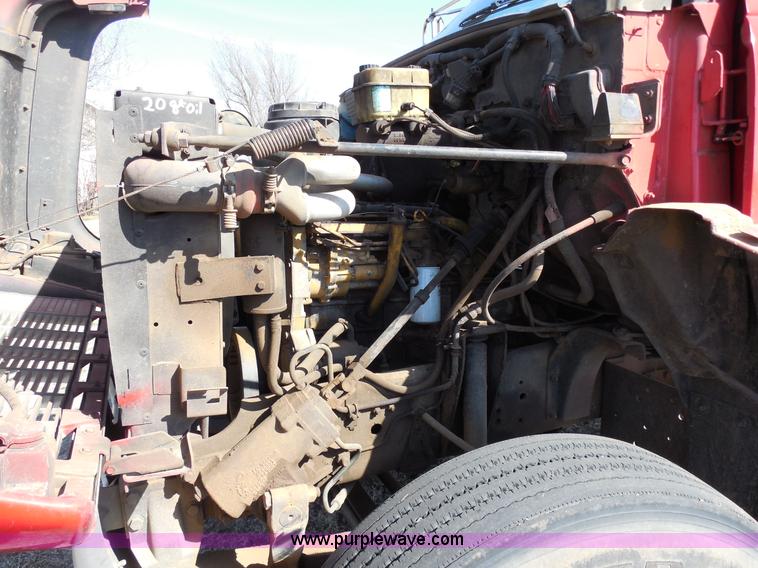 image for item E3352 1992 GMC TopKick water tender truck