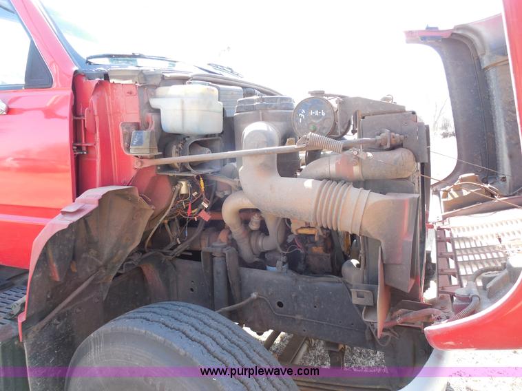 image for item E3352 1992 GMC TopKick water tender truck