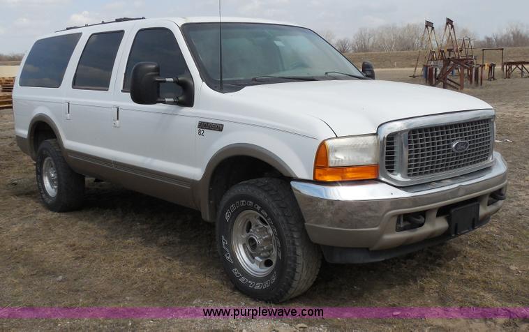 image for item E3364 2000 Ford Excursion Limited SUV