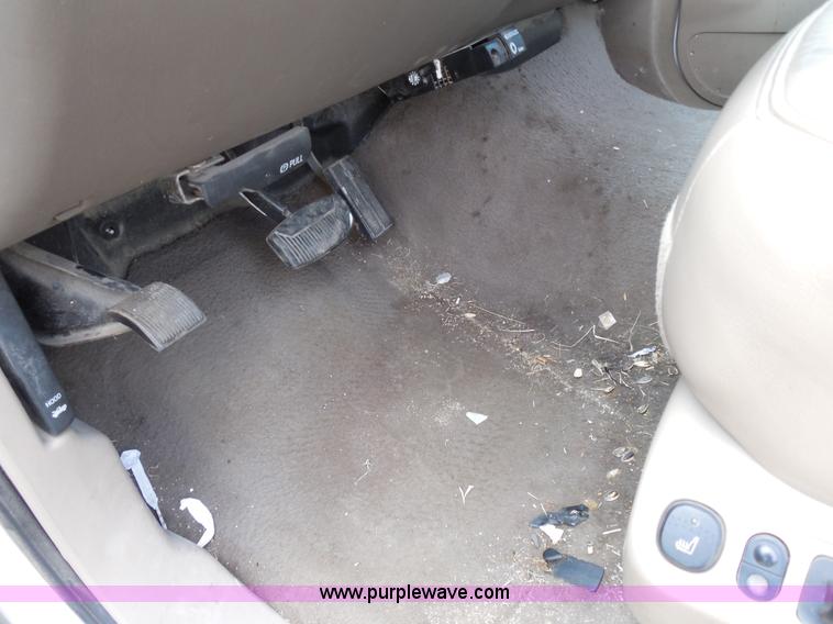 image for item E3364 2000 Ford Excursion Limited SUV