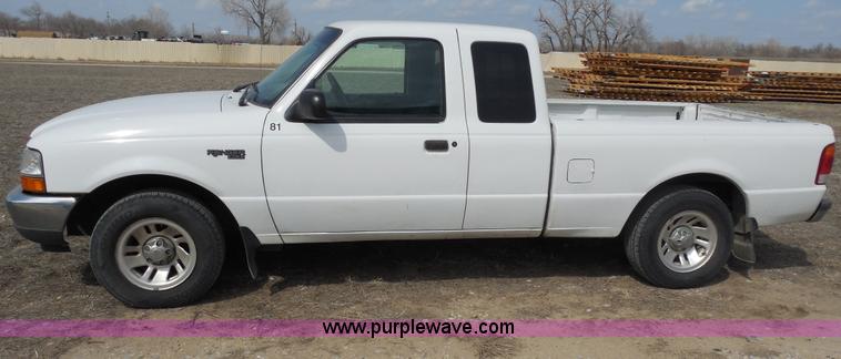 image for item E3366 1999 Ford Ranger XLT SuperCab pickup truck