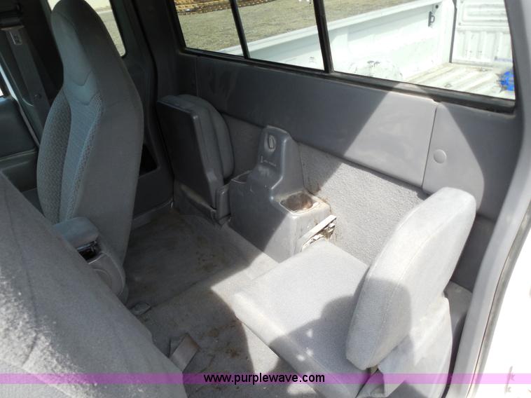 image for item E3366 1999 Ford Ranger XLT SuperCab pickup truck