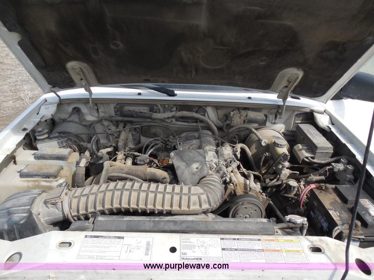 image for item E3366 1999 Ford Ranger XLT SuperCab pickup truck
