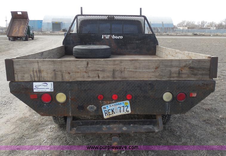 image for item E3367 1991 Ford F250 XLT Lariat flatbed truck