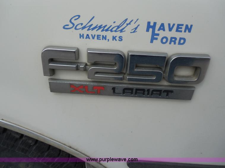 image for item E3367 1991 Ford F250 XLT Lariat flatbed truck